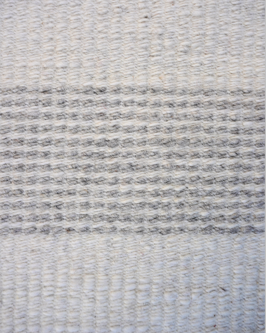 Makalani — Cream & Grey