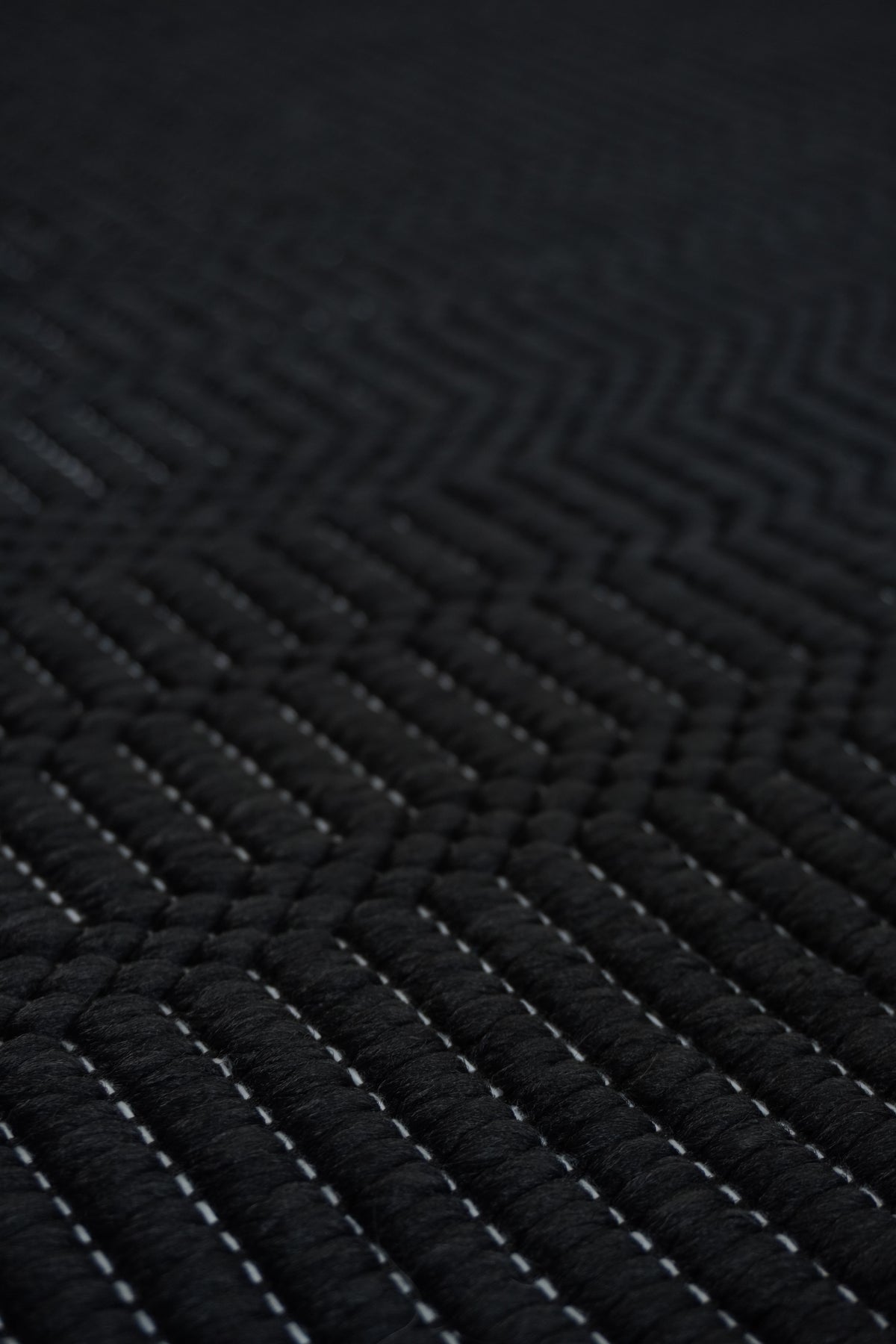 Ficus Polypropylene Rug In Black