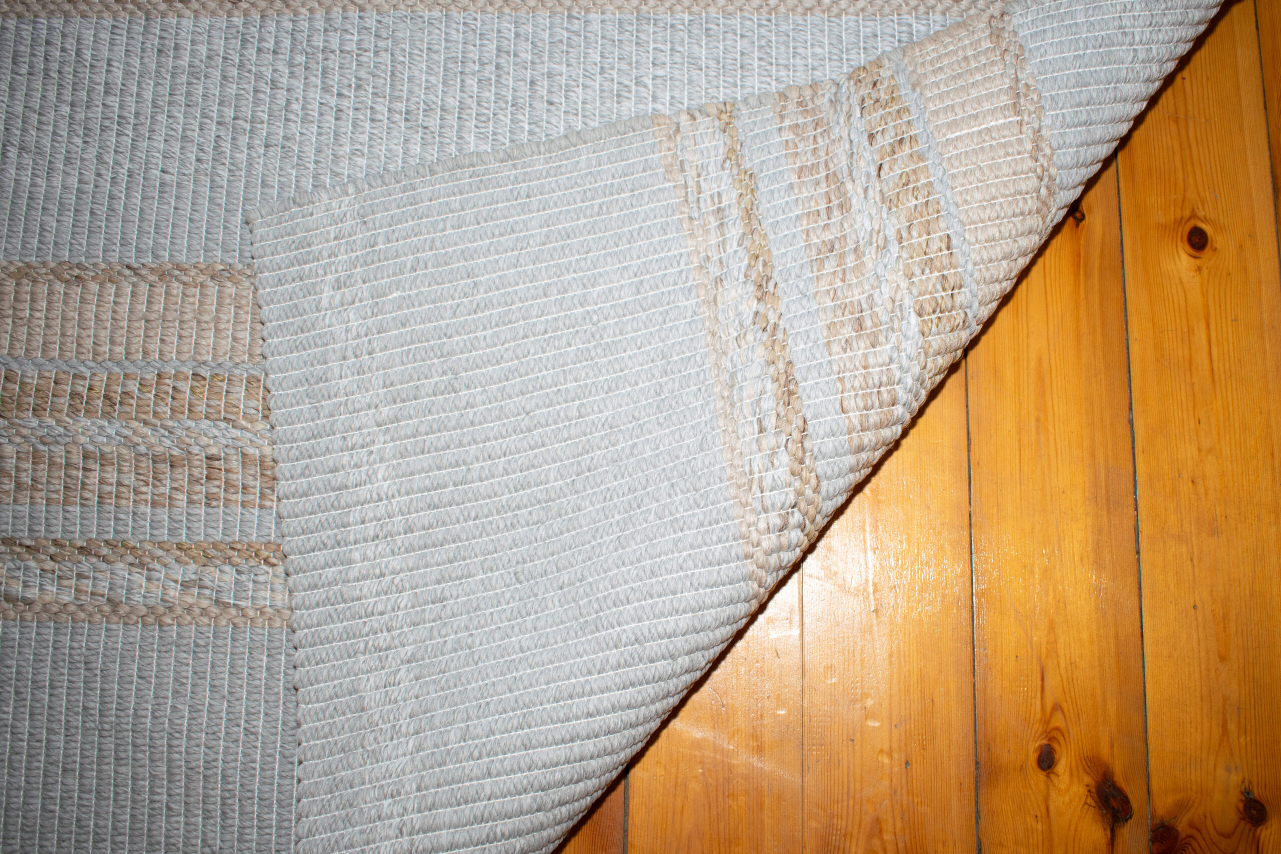 Ficus Polypropylene Rug - Image 2